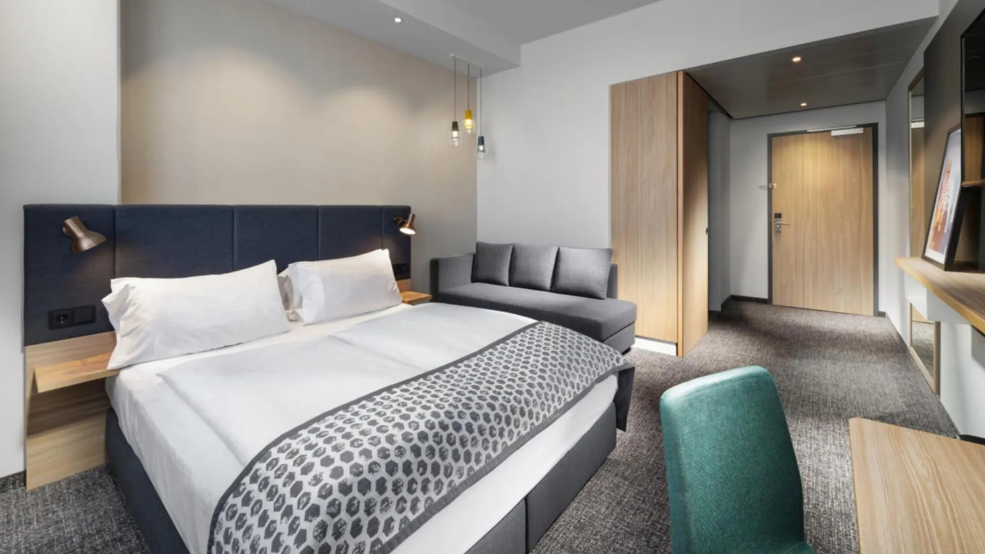 Clarion Hotel Vienna South 4*,  Austria