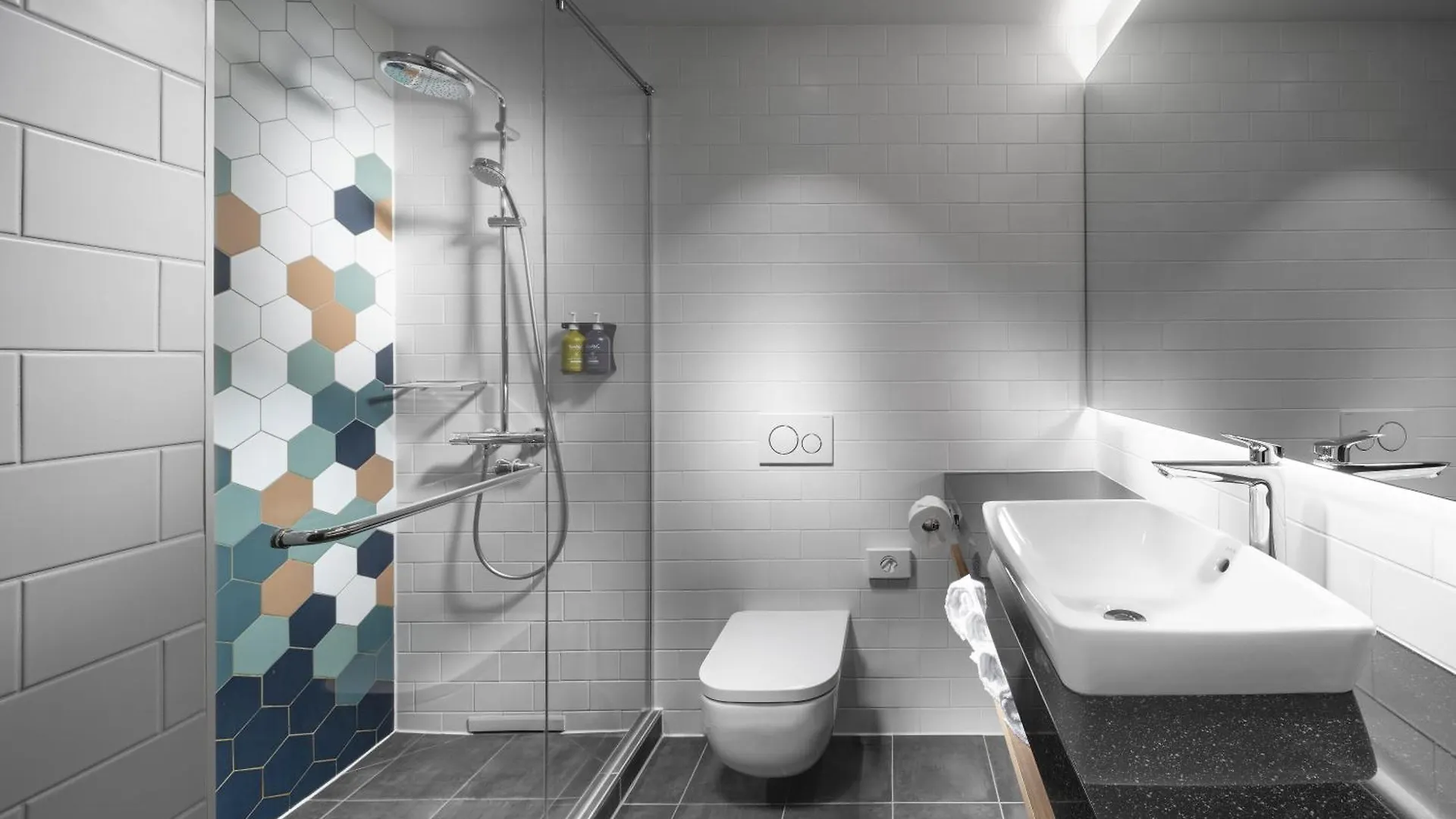 Clarion Hotel Vienna South