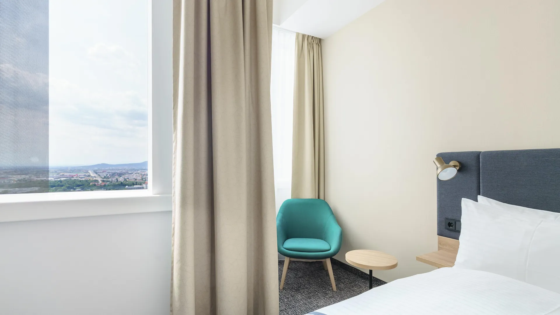 Clarion Hotel Vienna South 4*,  Österreich